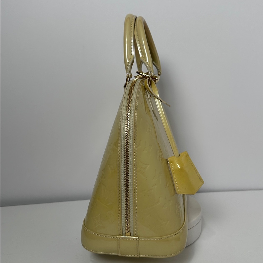 💯 Authentic Louis Vuitton  Alma Vernis handbag w/Free Authentic Burberry wallet🍀 - Picture 9 of 17